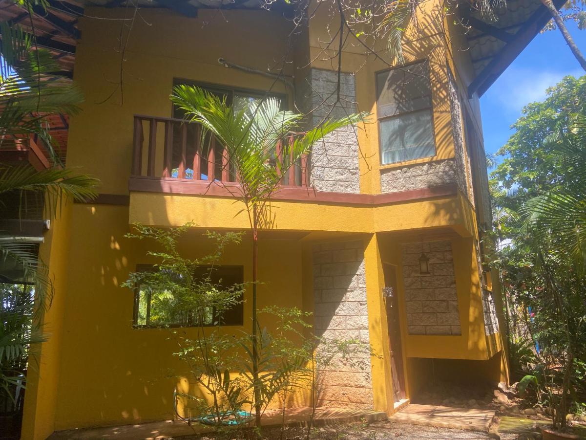 Casa De Veraneo Quinta Las Trillizas Esparza Екстериор снимка